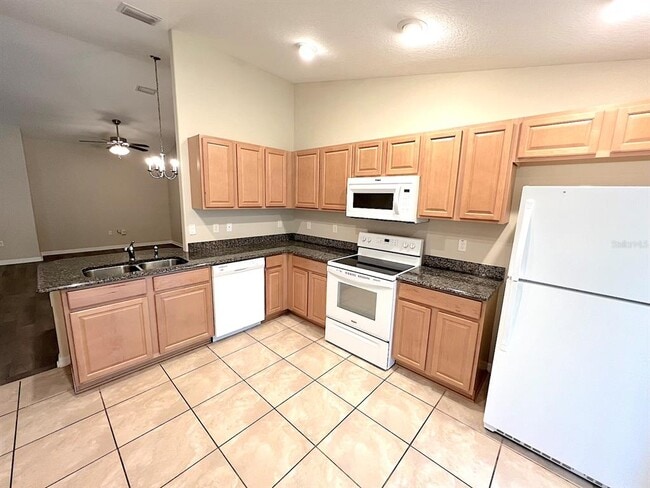 Building Photo - 59 Pine Haven Dr