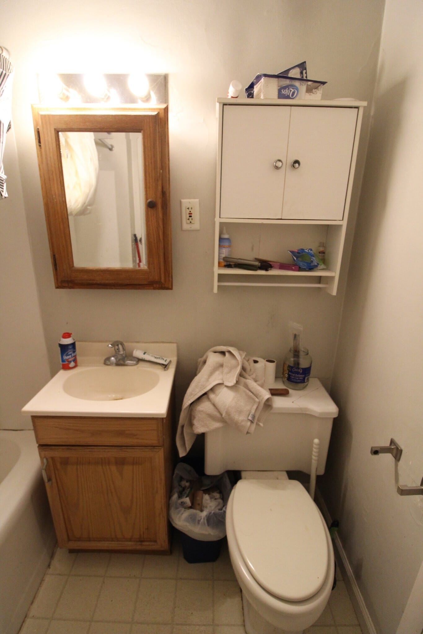 Building Photo - 2933 N Newhall St