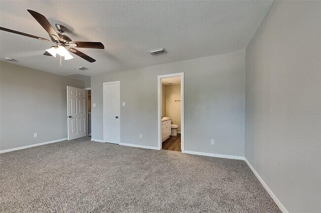 Building Photo - 17727 Barton Point Ln