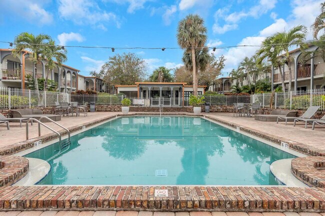 Building Photo - 4312 W Roland St