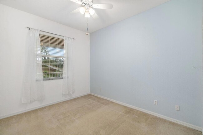 Building Photo - 905 Fairwaycove Ln
