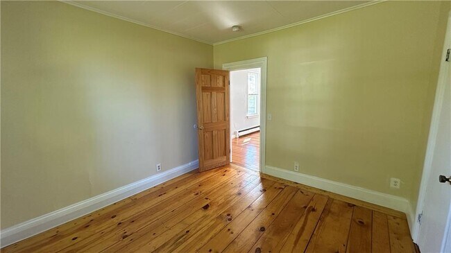 Building Photo - 3560 Kingstown Rd