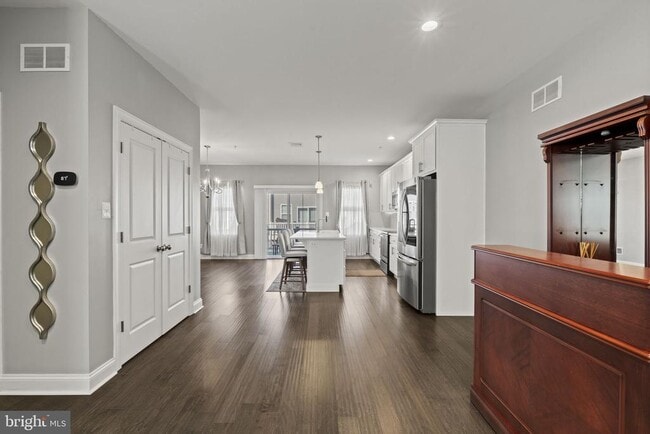 Building Photo - 428 Hurst St