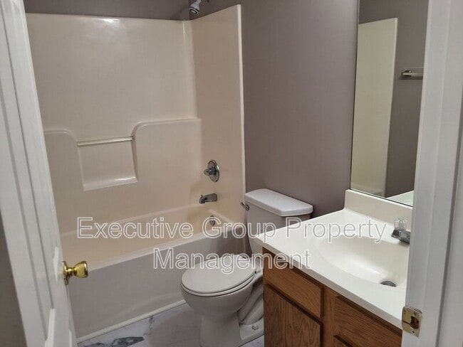 Building Photo - 103 Kenilworth Ct