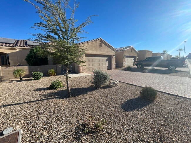 Building Photo - 6132 E Overlook Ln