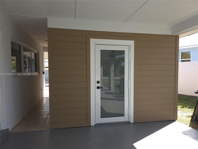 Building Photo - 1565 Thumb Point Dr