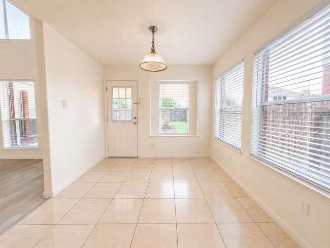 Building Photo - 7219 Brookville Ln