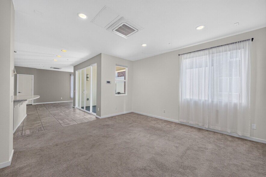 Building Photo - 821 Brickyard Ln