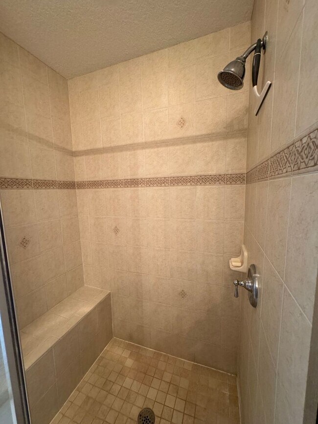 Building Photo - MOVE IN SPECIAL - CONDO LOCATE IN GATED COMMUNITY  IN DR. PHILLIPS-TOSCANA