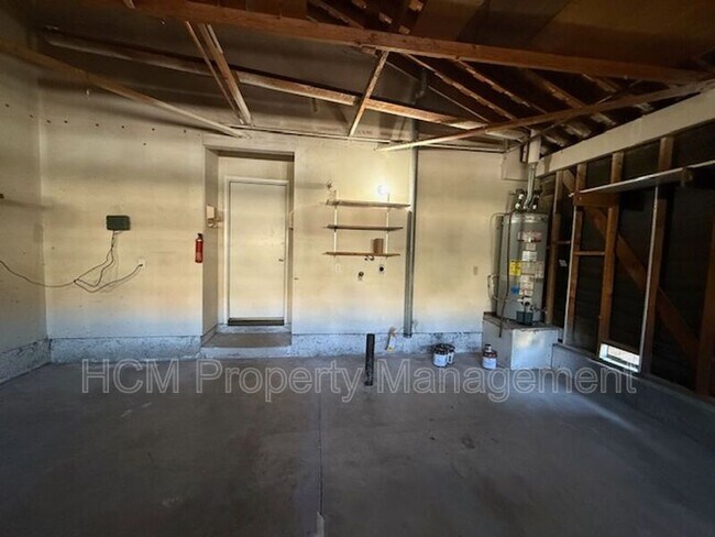 Building Photo - 51 Sparrowhawk
