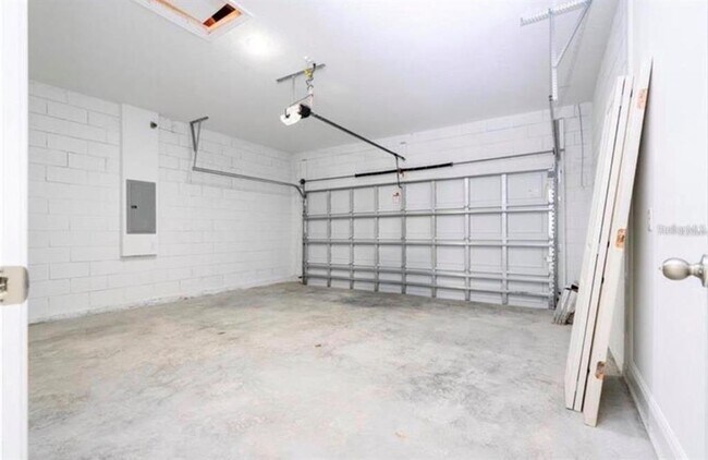 Building Photo - 2709 SW 155th Ln