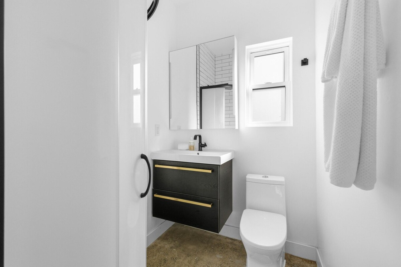 Building Photo - 5019 Hawley Blvd