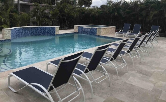 Building Photo - 1236 Beach Rd