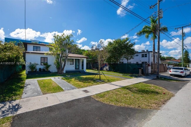 Building Photo - 742 NW 70th St