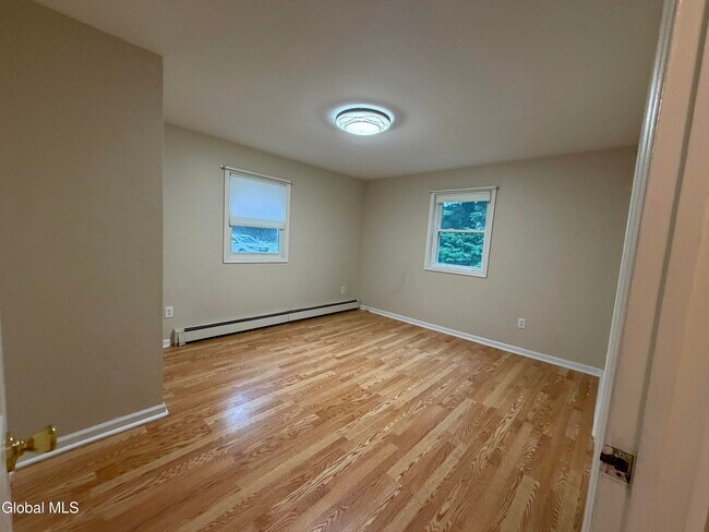 Building Photo - 79 Locust Grove Rd