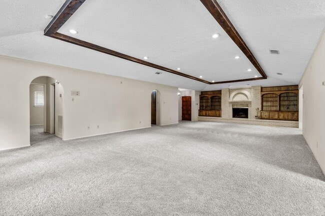 Building Photo - 4010 Paraguay Cir