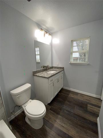 Building Photo - 924 E Annie St