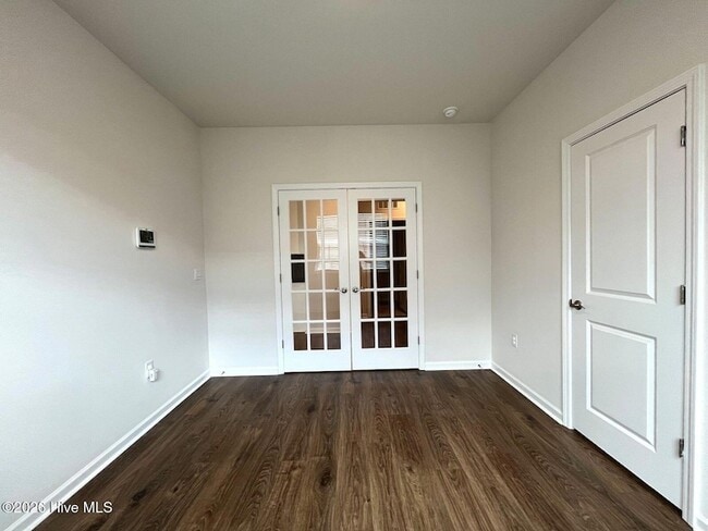 Building Photo - 512 Ragapple Ln