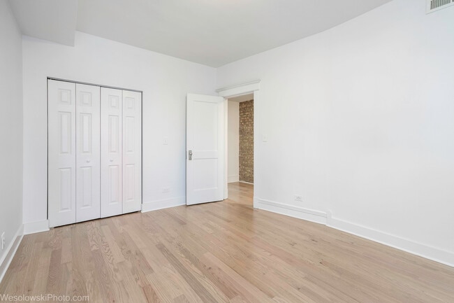 Building Photo - 5306 S Blackstone Ave