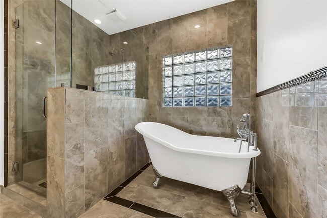 Building Photo - 4408 Mildred St