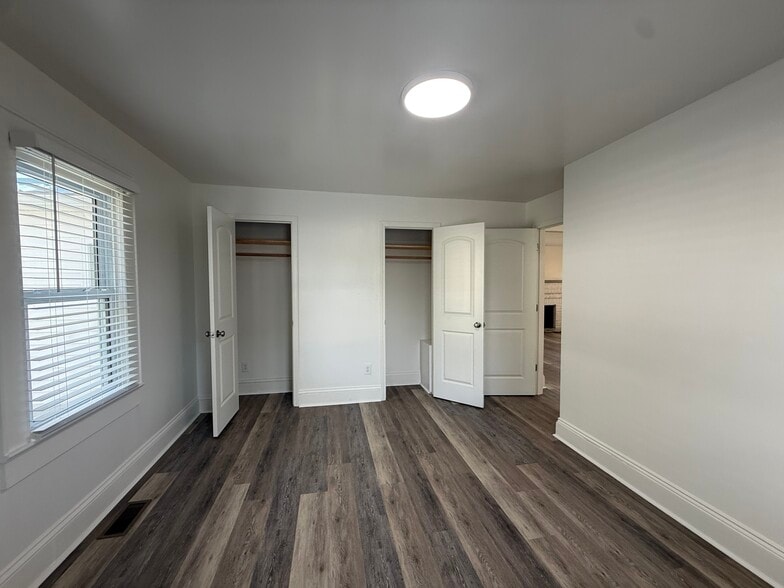 Building Photo - 712 Dixie Ave NW