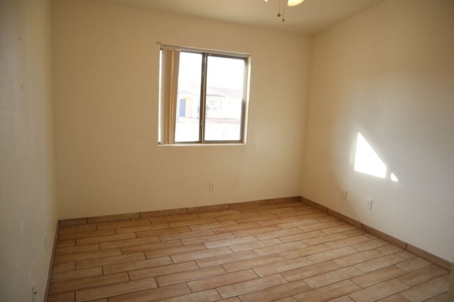 Building Photo - Hear The Songbirds Sing!