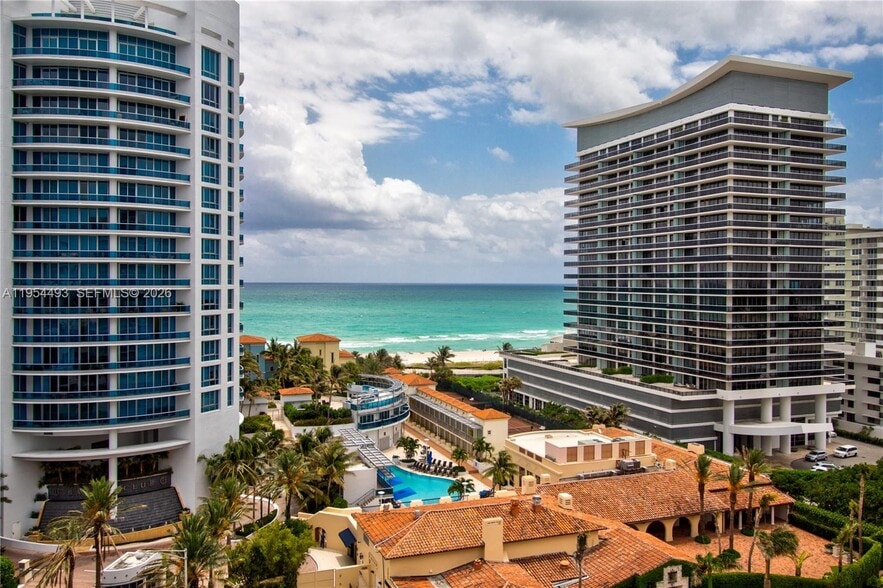 Building Photo - 5900 Collins Ave