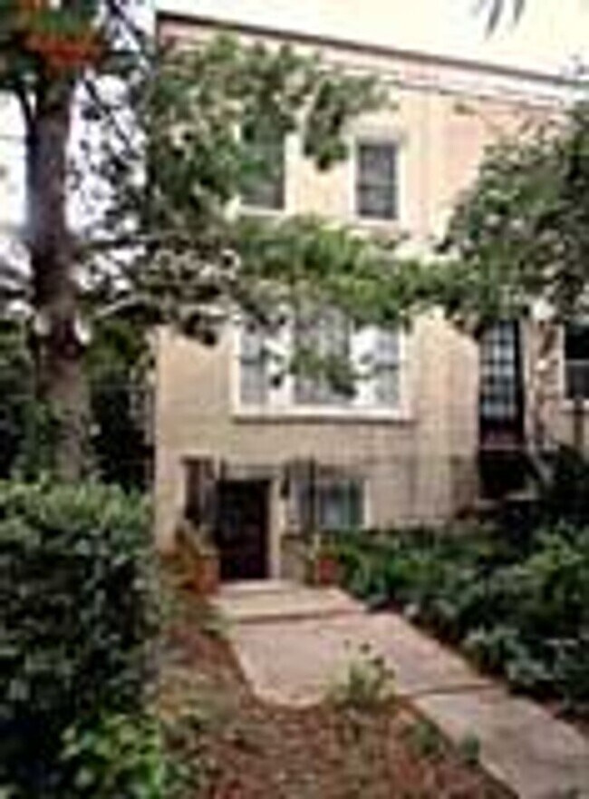 Building Photo - 1620 - Abohasen