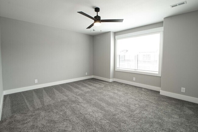 Building Photo - 1602 Jonathan Wade Cir