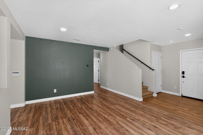 Building Photo - 1337 W Camino Mesa Sonorense
