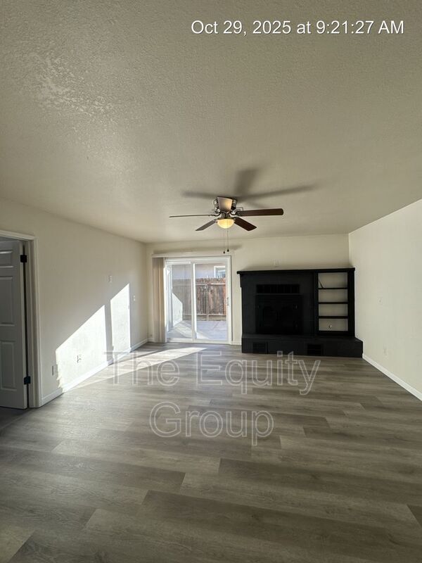 Building Photo - 951 Orangewood Ct