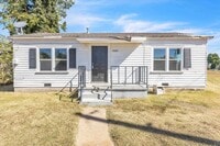 Building Photo - 2000 N Douglas Blvd