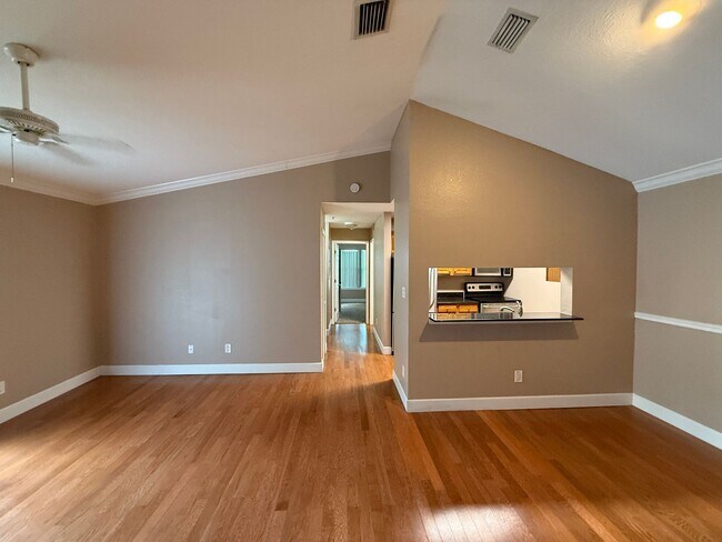 Building Photo - 4053 Crockers Lake Blvd