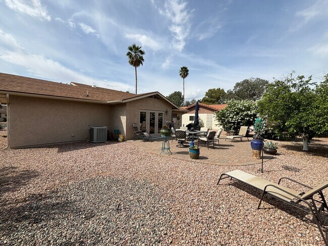 Building Photo - Enjoy this cozy 2 Bedroom, 1.75 Bathrooms, 1.5 Car Garage home in Premier Active Adult Resort Sty...