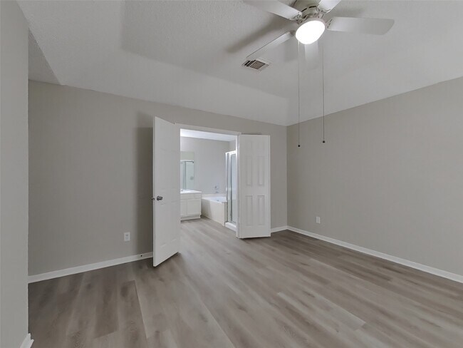 Building Photo - 13830 Keyworth Dr