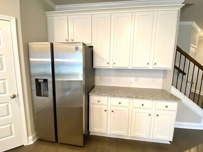 Building Photo - 538 Walton Dr