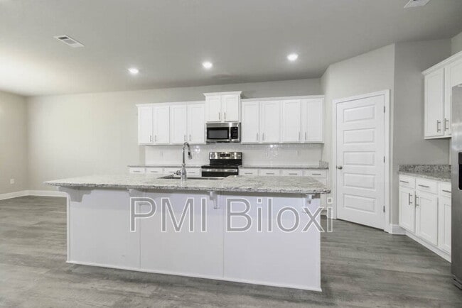 Building Photo - 1208 Carraway Cv