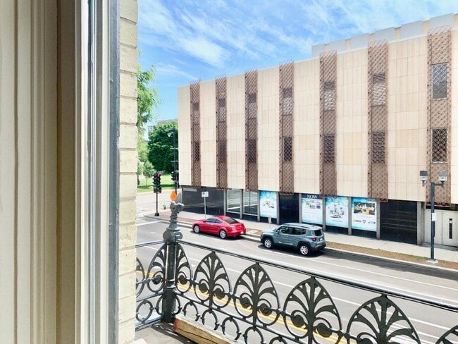 Building Photo - 1001 North Dr. Martin Luther King Jr. Drive