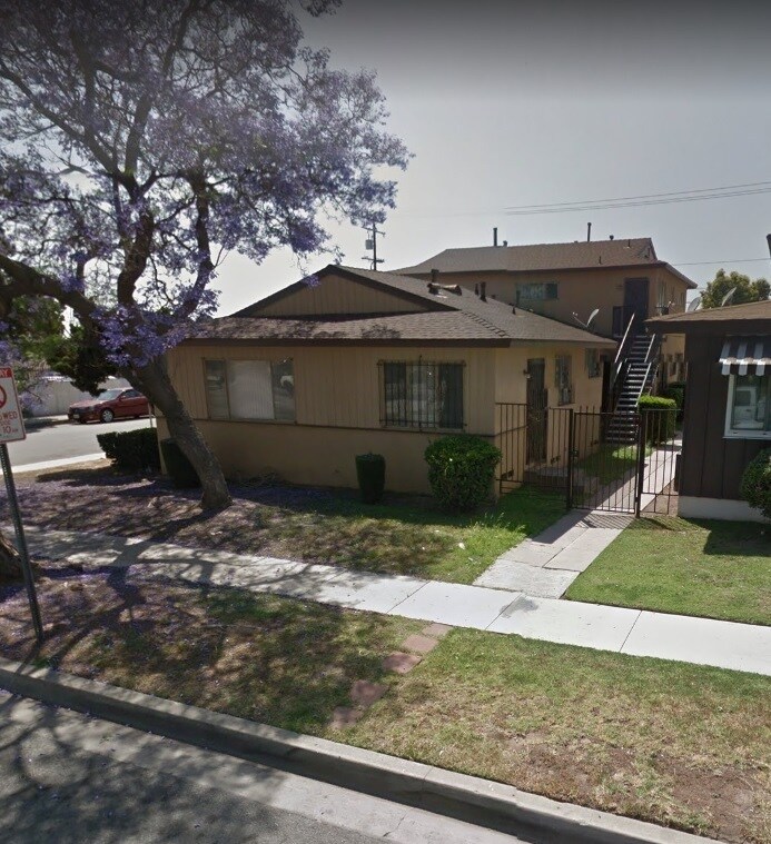Building Photo - 10643 Crenshaw Blvd