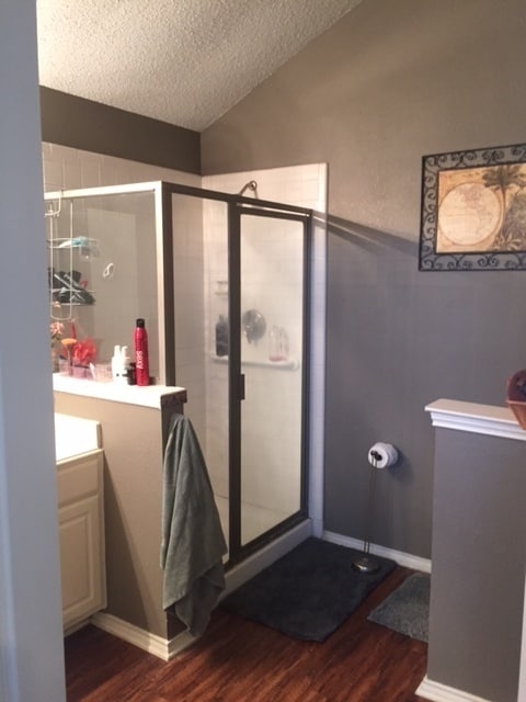 Building Photo - Spacious 3/2/2 in Allen! Laminate Wood Flo...