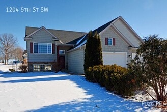 Building Photo - 1204 5th St SW