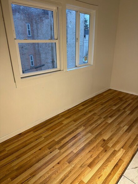 Building Photo - 396 Clinton Ave