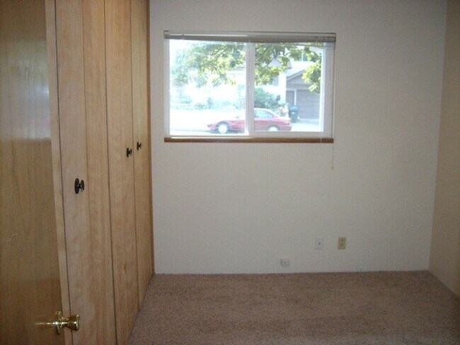 Building Photo - stbo01