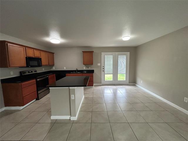 Building Photo - 2153 Benning Way