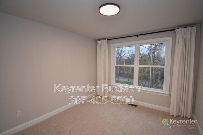 Building Photo - 320 Schadle Rd