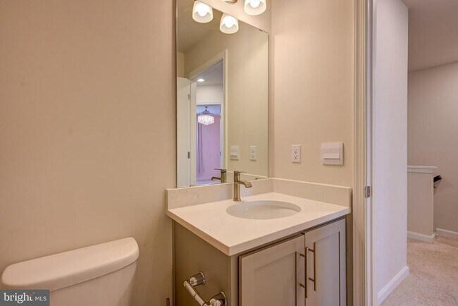Building Photo - 5059 Silver Oak Dr