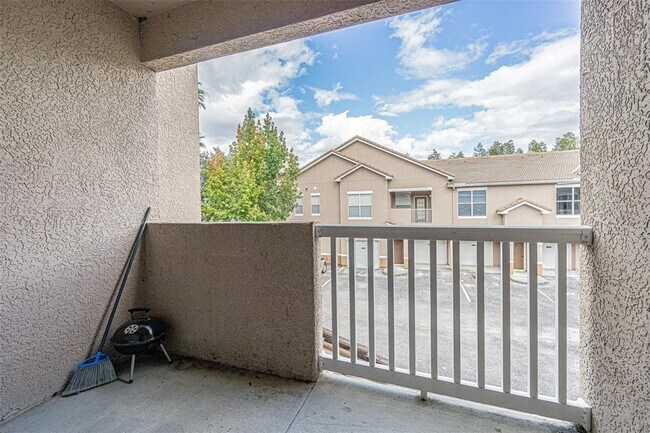 Building Photo - 18108 Villa Creek Dr