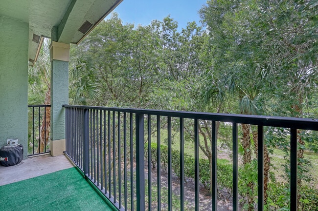 Building Photo - 340 Crestwood Cir