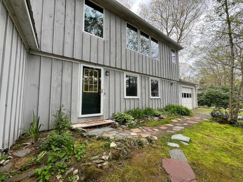 Building Photo - 57 Walton Rd