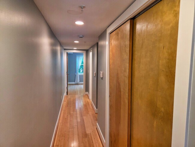 Building Photo - 3404 13th St NW